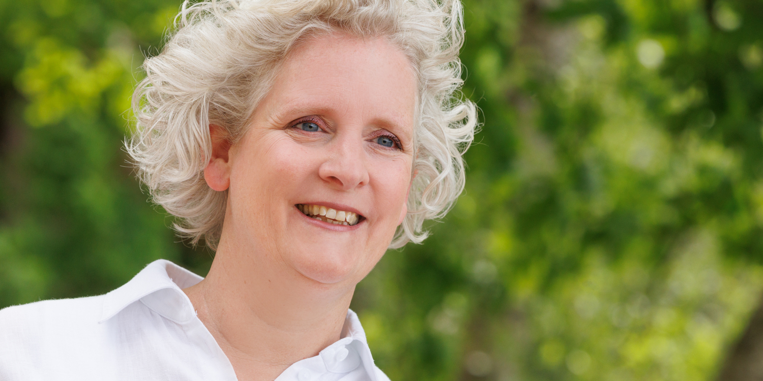 Enid  van der Eerden-Brocken