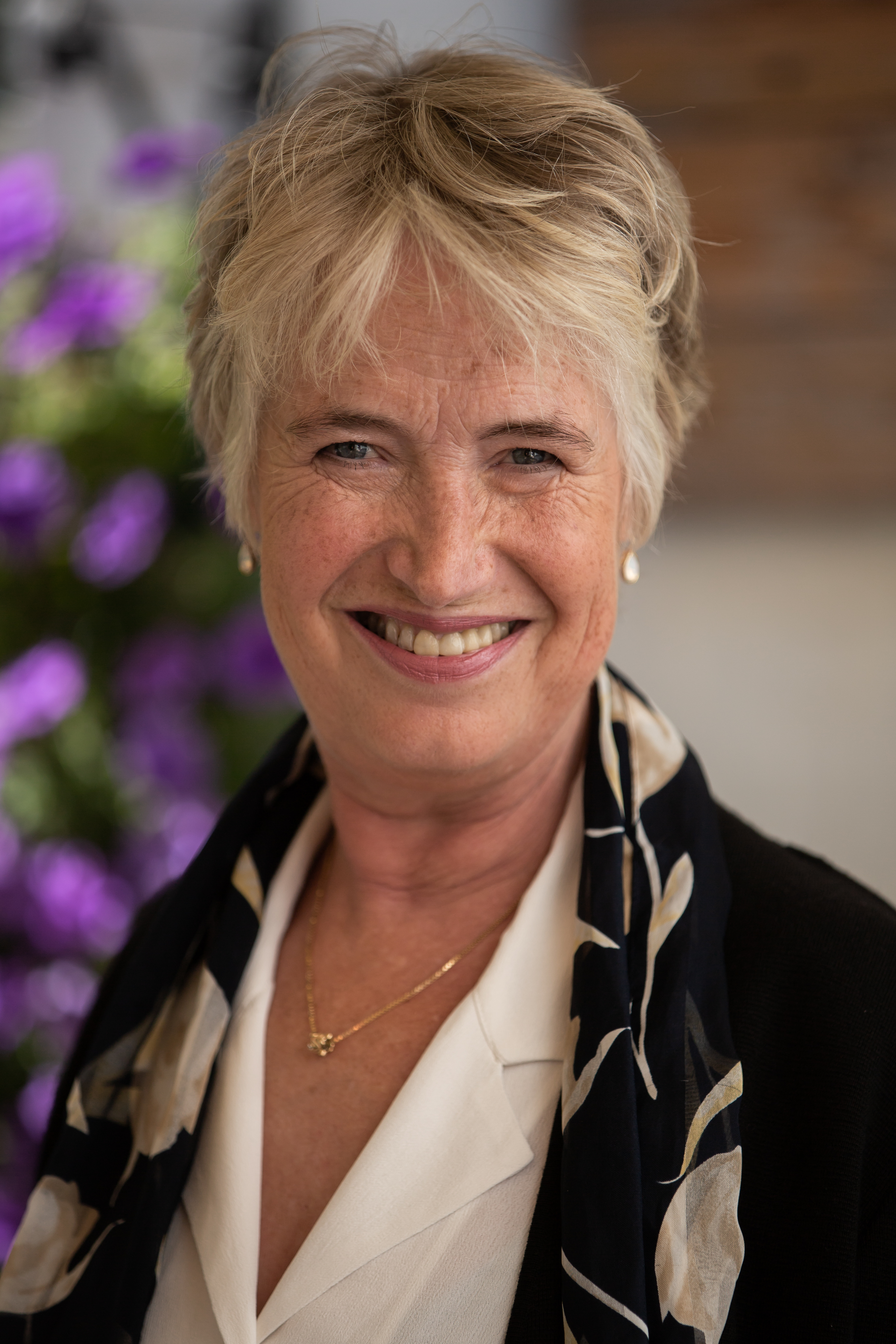 Esther Neven